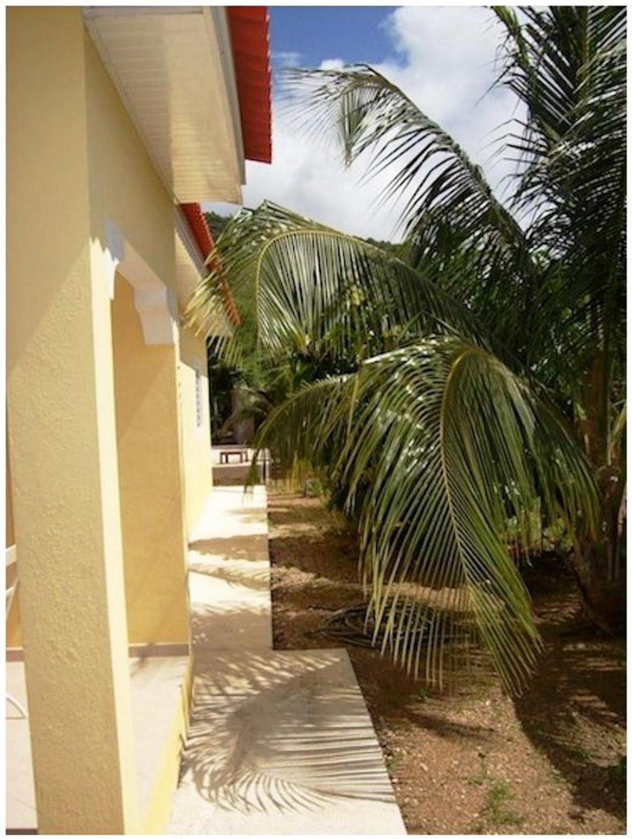Dolphin Hearthouse Villa Lagun Exterior photo